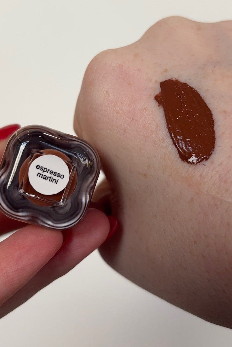 Bronze Boms Luxury Liquid Bronzer-Presales-Dear Me Southern Boutique, located in DeRidder, Louisiana