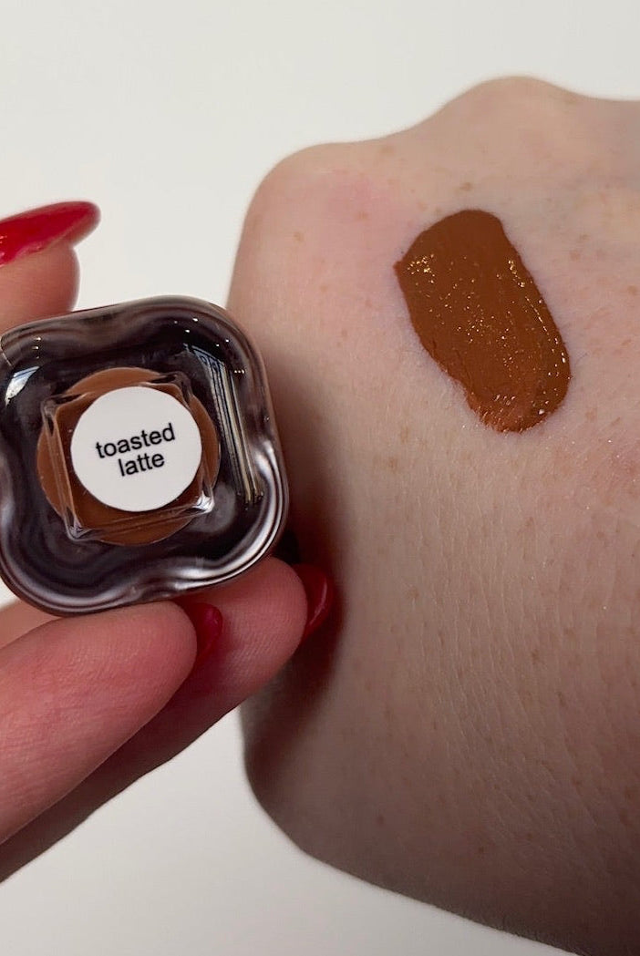 Bronze Boms Luxury Liquid Bronzer-Presales-Dear Me Southern Boutique, located in DeRidder, Louisiana