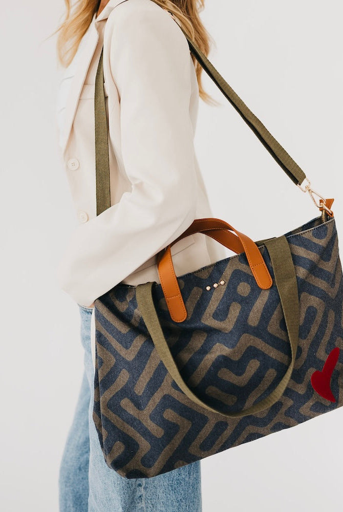 Chelsie Canvas Printed Tote-Presales-Dear Me Southern Boutique, located in DeRidder, Louisiana