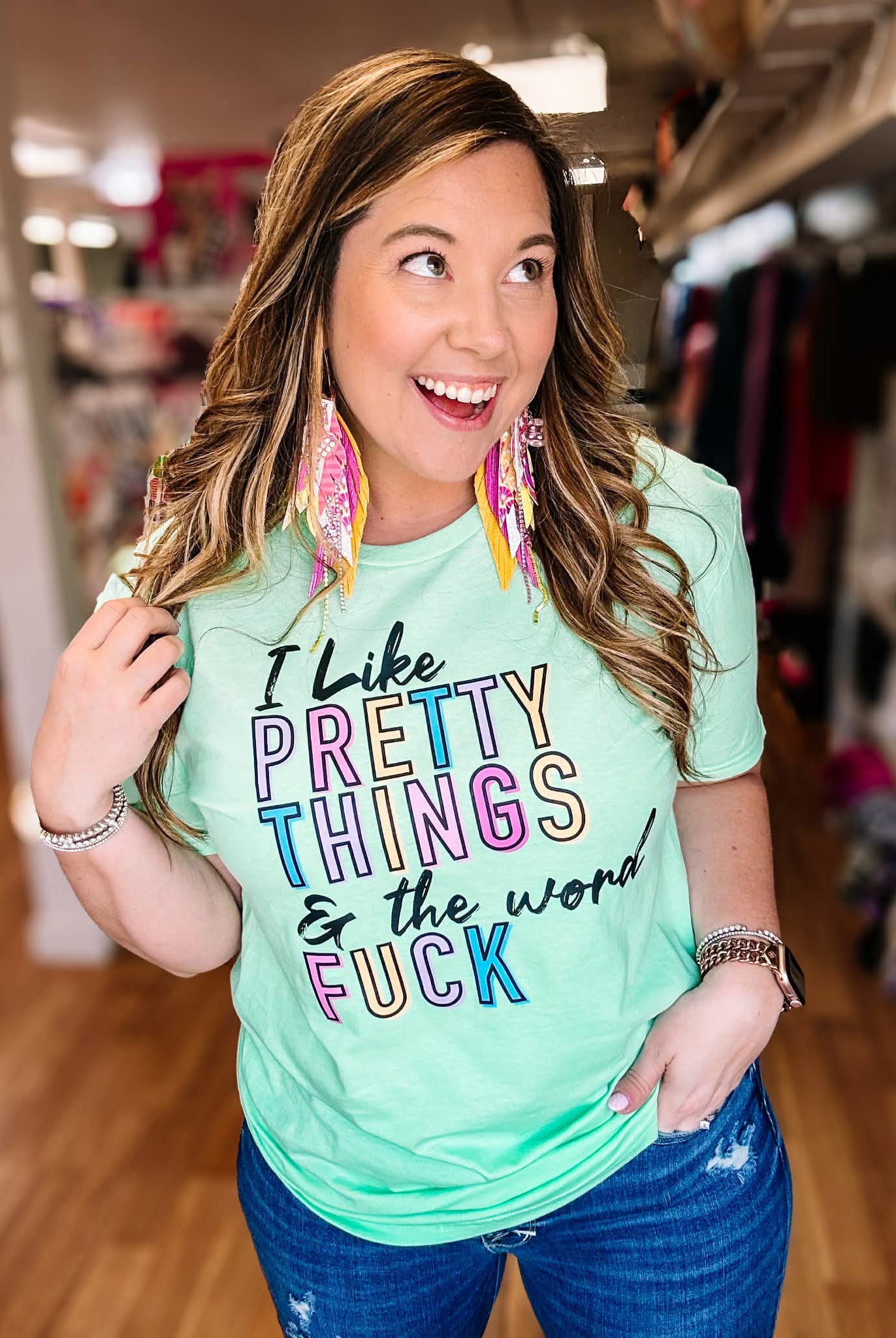 I Like Pretty Things Bold & Bright Tee-Dear Me Southern Boutique, located in DeRidder, Louisiana