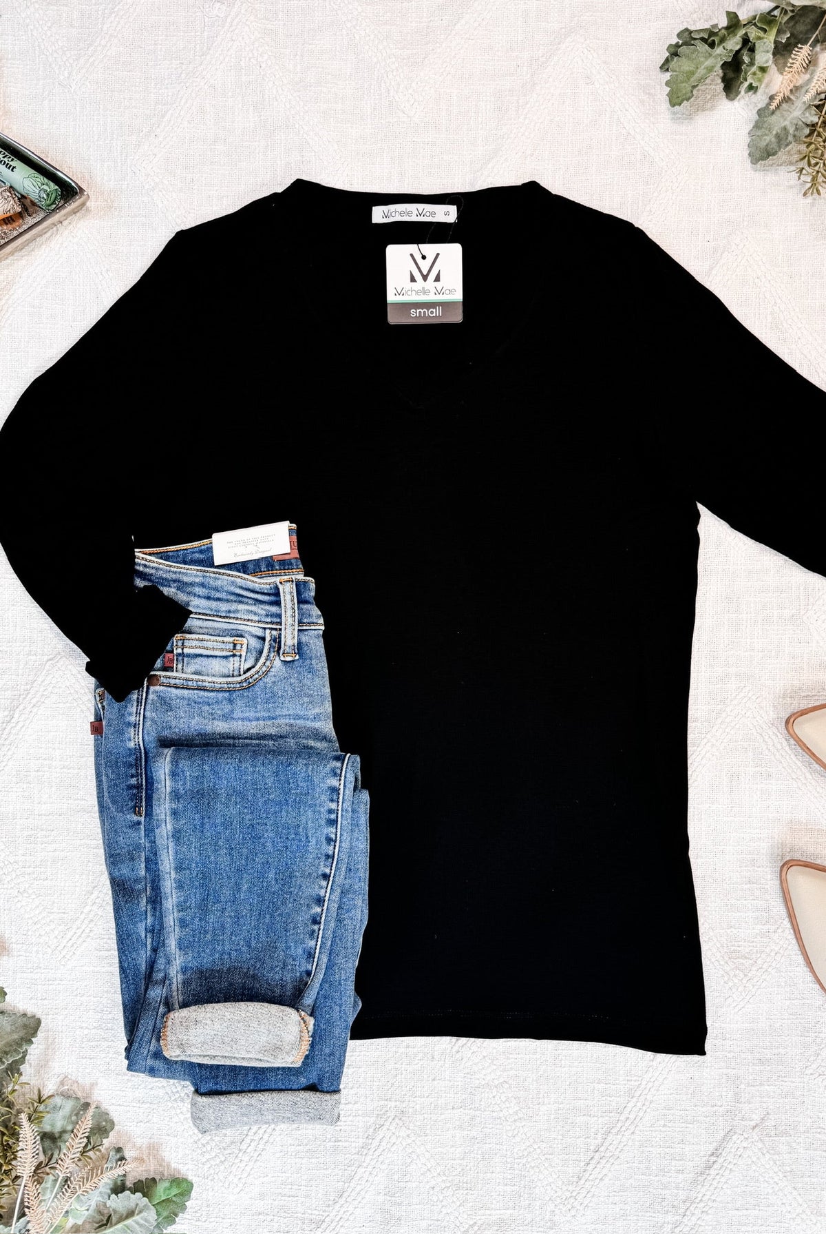 Larissa Long Sleeve - Black-Tops-Dear Me Southern Boutique, located in DeRidder, Louisiana