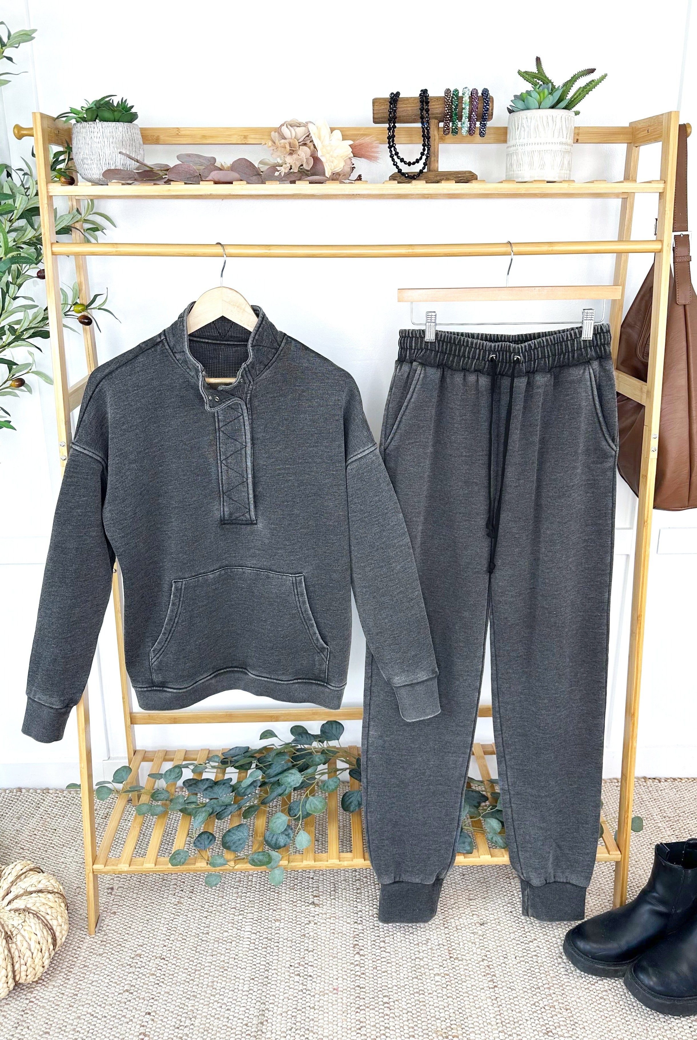 MARKET EXCLUSIVE Jesse Vintage Wash Snap Pullover - Black-Pullover-Dear Me Southern Boutique, located in DeRidder, Louisiana