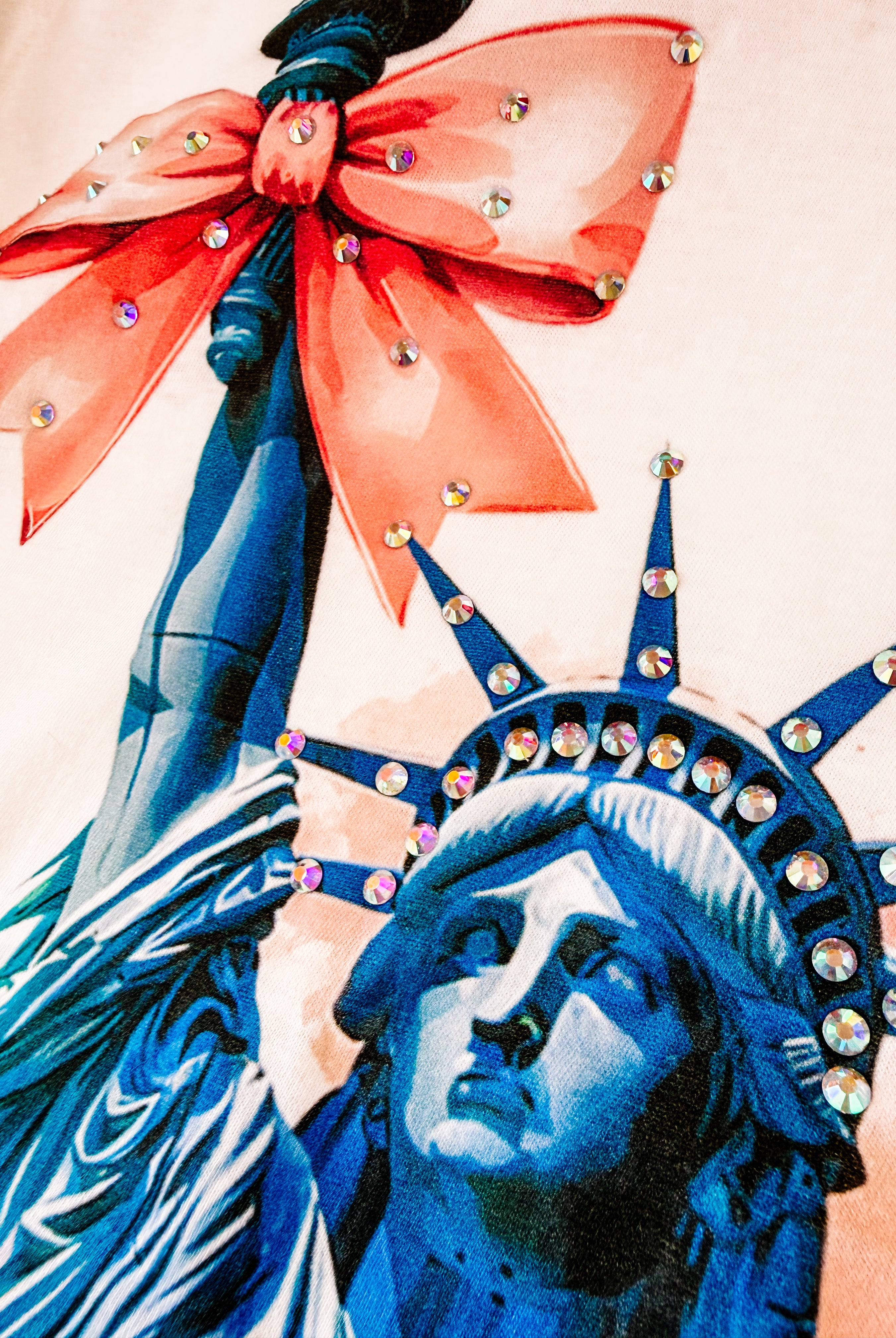 Statue of Liberty Bougie Rhinestone Tee-Dear Me Southern Boutique, located in DeRidder, Louisiana