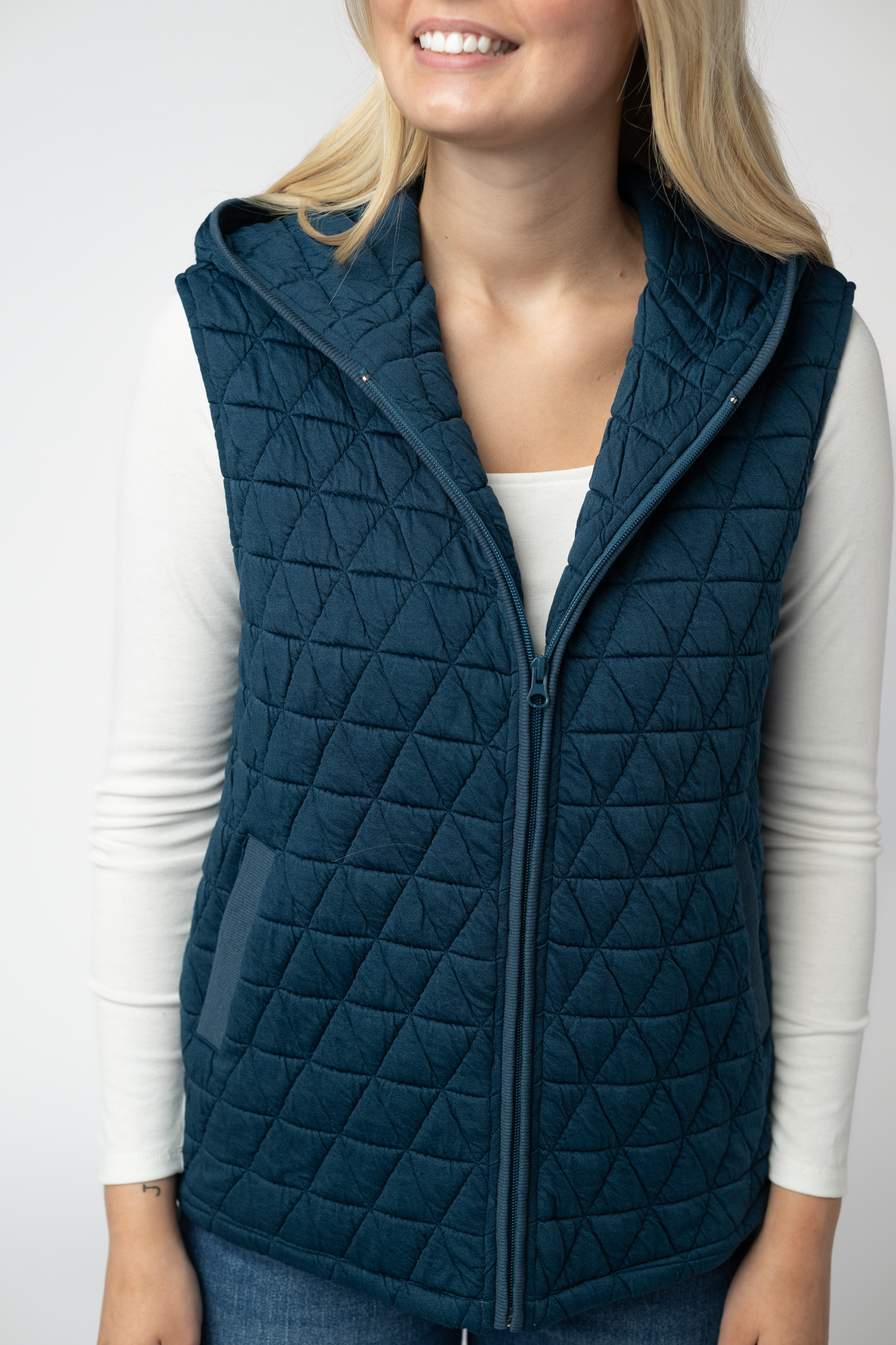 09.09 EN ROUTE Heather Geometric Hooded Vest - Teal-Vest-Dear Me Southern Boutique, located in DeRidder, Louisiana