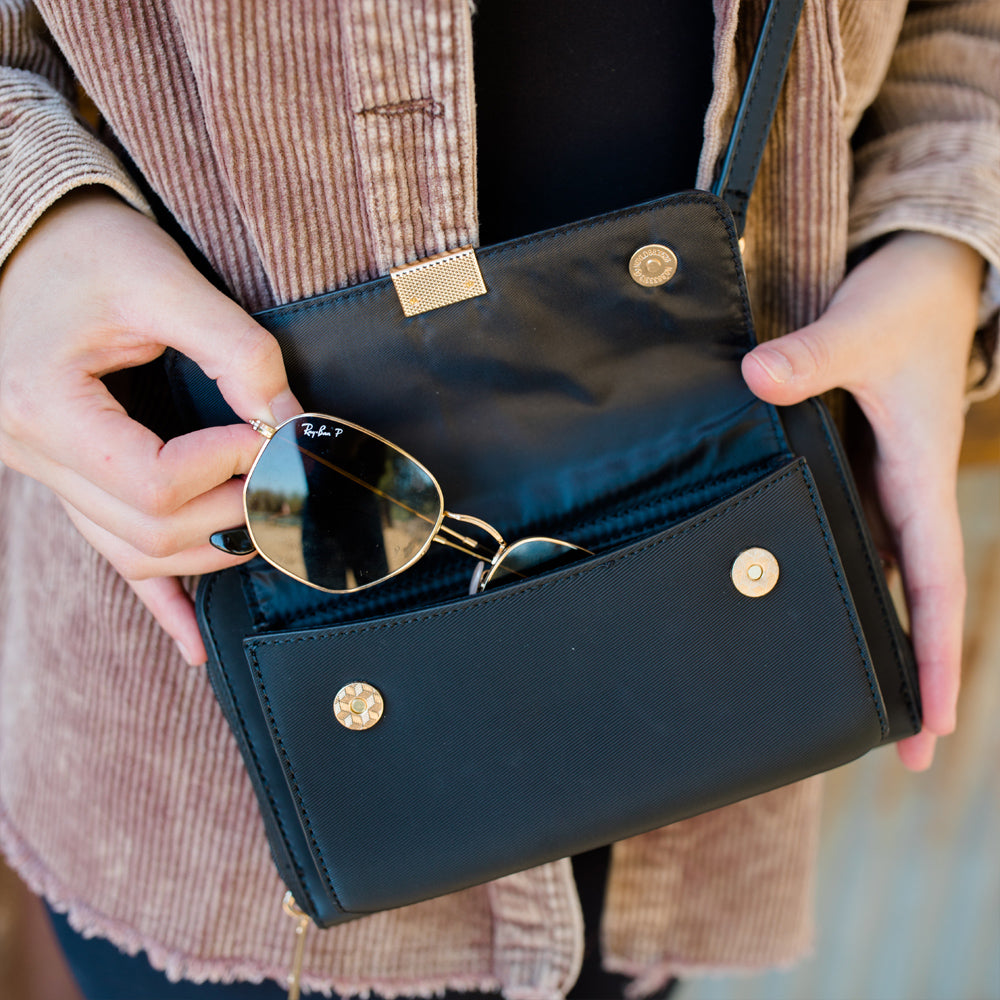 Captiva Purse- 7 Color Options-Touch Screen Purse-Dear Me Southern Boutique, located in DeRidder, Louisiana