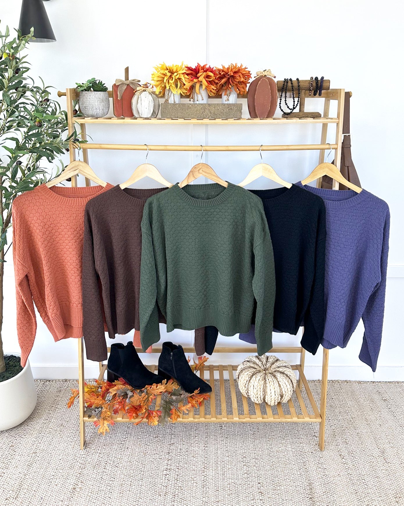 IN STOCK Gianna Pullover Sweater - Black-sweater-Dear Me Southern Boutique, located in DeRidder, Louisiana