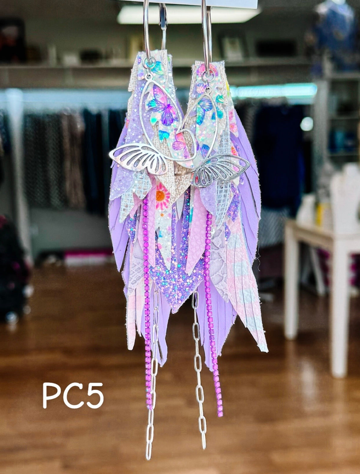 Jak Sprat Beg Your Parton Collection: Medium Mic Drop Dangles-Jewelry - Earrings-Dear Me Southern Boutique, located in DeRidder, Louisiana