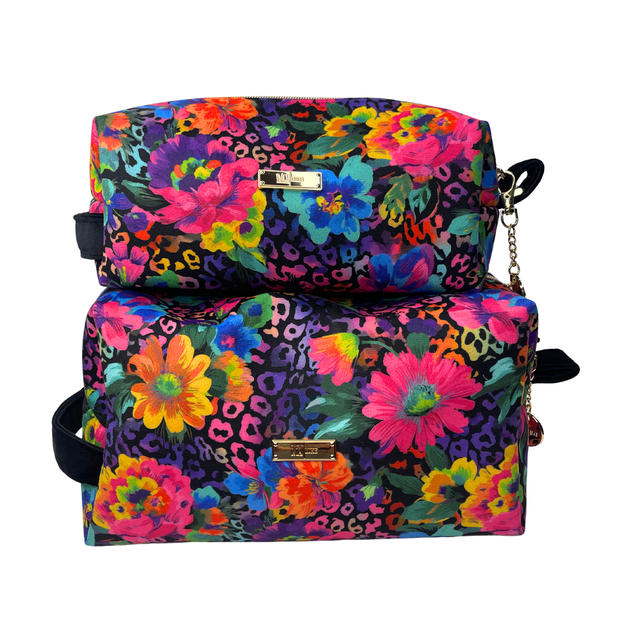 LIVE BOX- Bobbie-Dear Me Southern Boutique, located in DeRidder, Louisiana