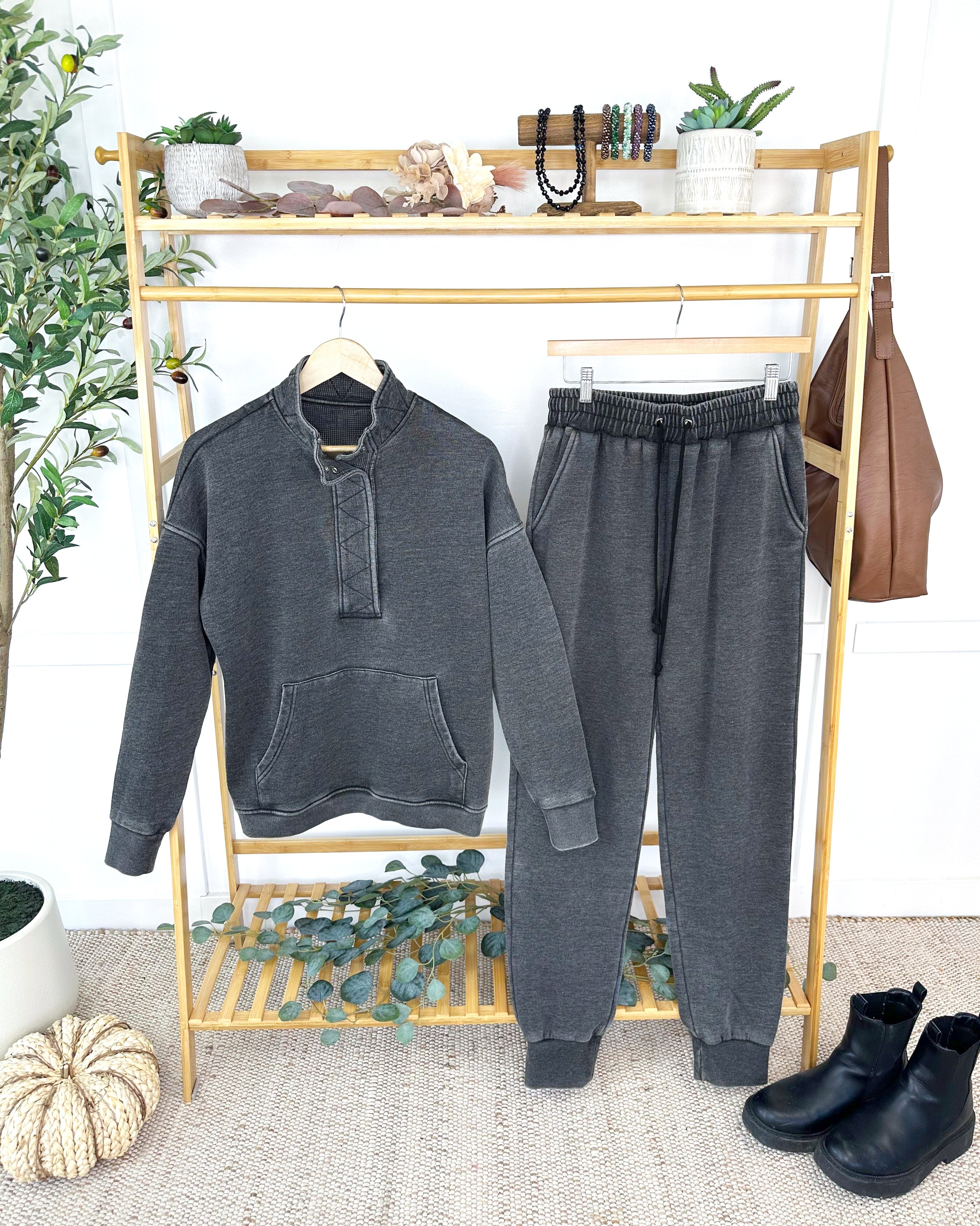 MARKET EXCLUSIVE Jesse Vintage Wash Snap Pullover - Black-Pullover-Dear Me Southern Boutique, located in DeRidder, Louisiana