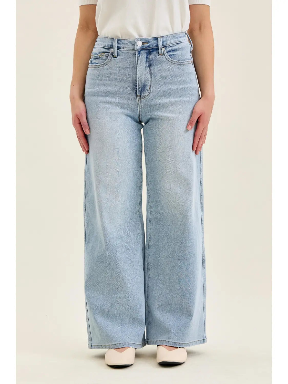 Retro Wide Leg Petite Jean, Curve Coin Pocket-Jeans-Dear Me Southern Boutique, located in DeRidder, Louisiana